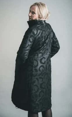 ELSEWHERE HANTAS LAKE COAT BLACK