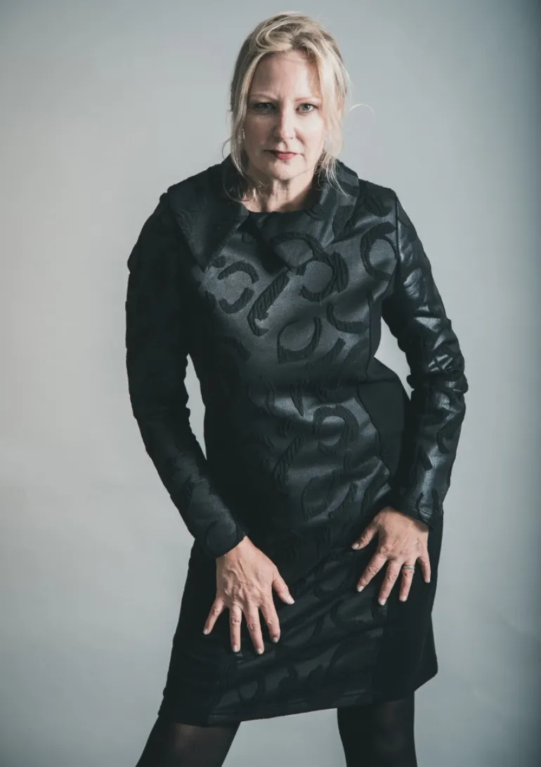 ELSEWHERE HANTAS LAKE FITTED DRESS BLACK