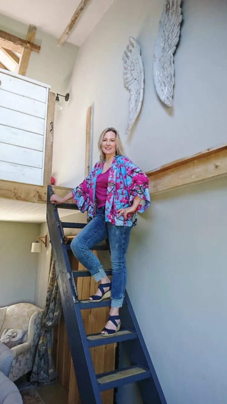 FROM MY MOTHER'S GARDEN MAGNOLIA LIGHTWEIGHT KIMONO
