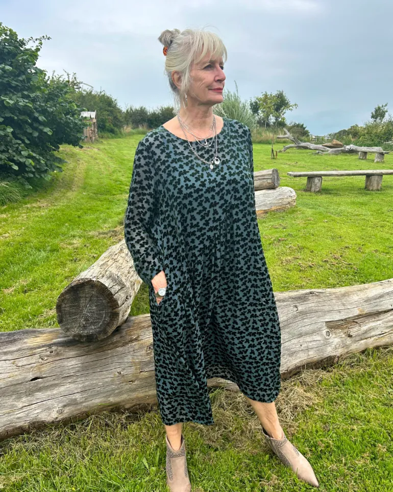 Grizas Floral Velvet Dress Sage