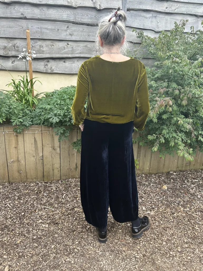 Grizas Velvet Silk Trousers Navy