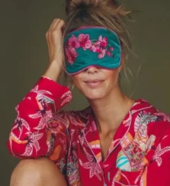 Luxury Lavender Velvet Eye Mask Spring Orchid
