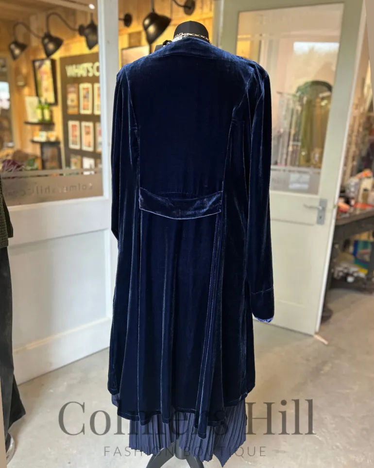 Out of Xile Velvet Coat Blue