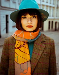 POWDER AUTUMN LEAVES SCARF