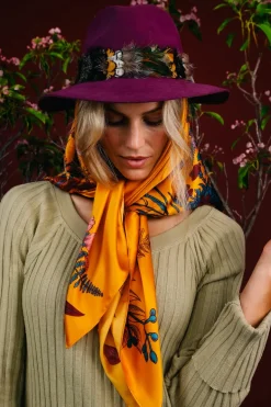 POWDER FEATHER HAT DAMSOM