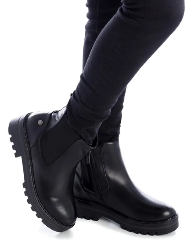 Refresh PU Ankle Boots Black