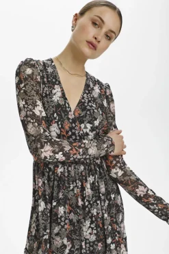 SOAKED IN LUXURY ALDORA DRESS VINTAGE FLORAL