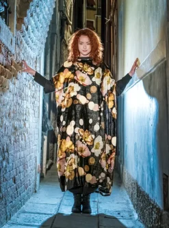 Thanny Abito Velvet Floral Dress Black