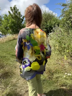 Yavi Bold Floral Tunic